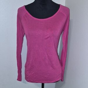 American Eagle Outfitters Fuchsia Long Sleeve Tee